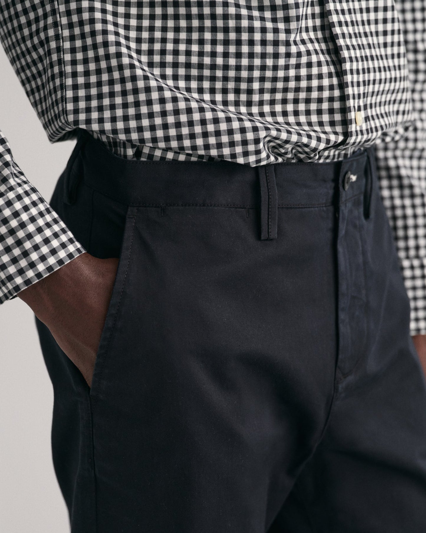 Pantalon chino en sergé coupe standard pour homme - NOIR 