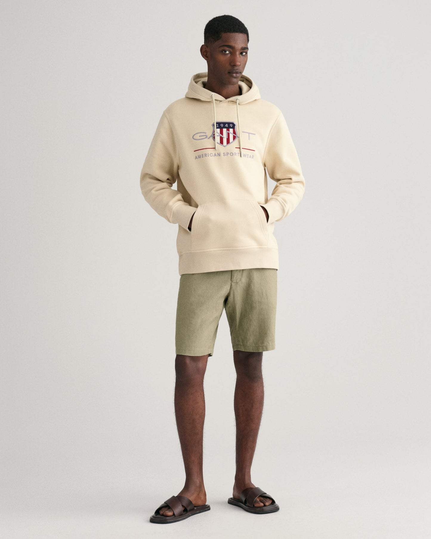Sweat à capuche Archive Shield pour homme - Beige soyeux 