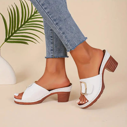 Einfarbige, stilvolle Sandalen für Damen 