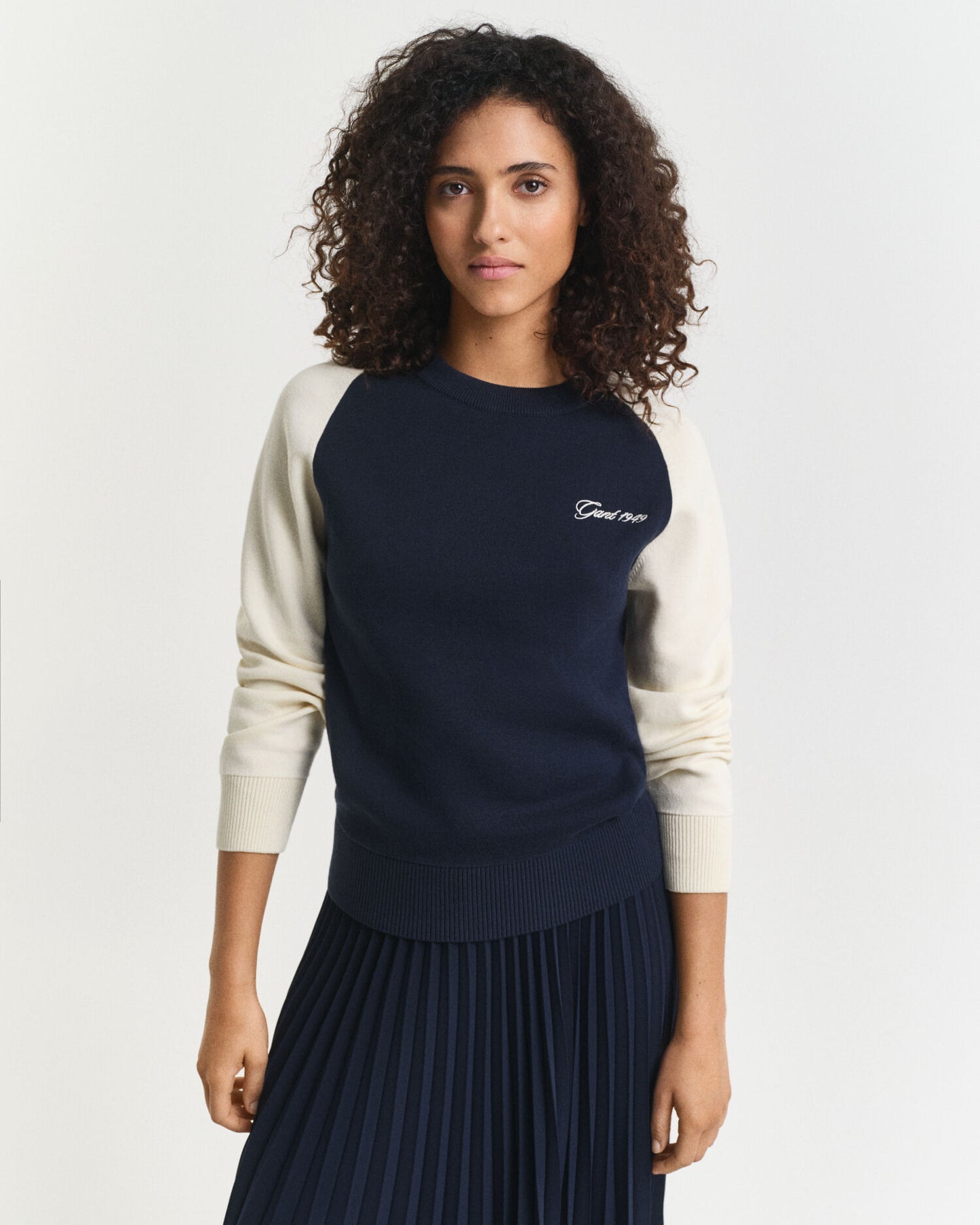 Color Blocked Crew Neck Sweater
